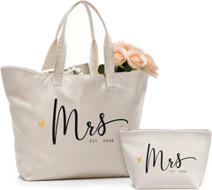CARAKNOTS Future Mrs. Bag 2025 Bride Gifts for Wedding Bachelorette Engagement Party Accessories Bridal Shower Gifts for Bride to Be Tote Cotton Beach Shoulder Bag with Zipper and Pocket 2 Pcs