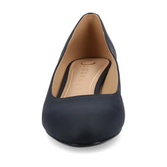 Journee Women's Saarii Wide Width Pumps