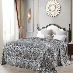 Lightweight Printed Safari Animal Flannel Fleece Blanket