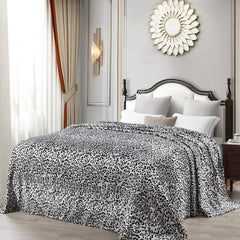 Lightweight Printed Safari Animal Flannel Fleece Blanket