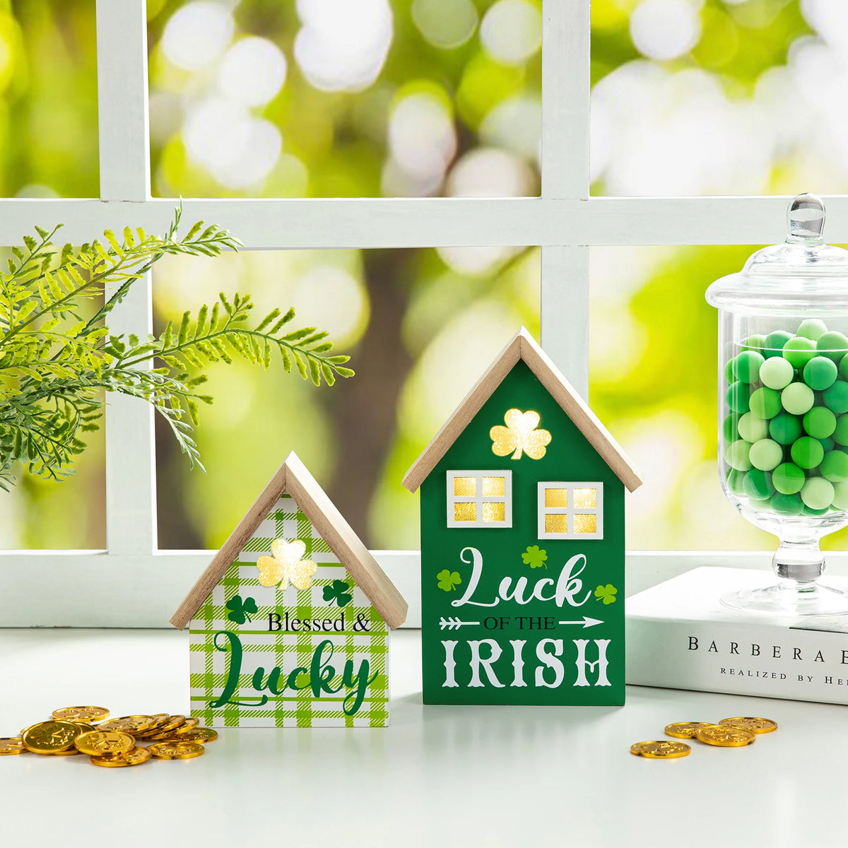 Glitzhome 8.5"H Set of 2 Lighted St. Patrick's Wooden House-shaped Table Decor
