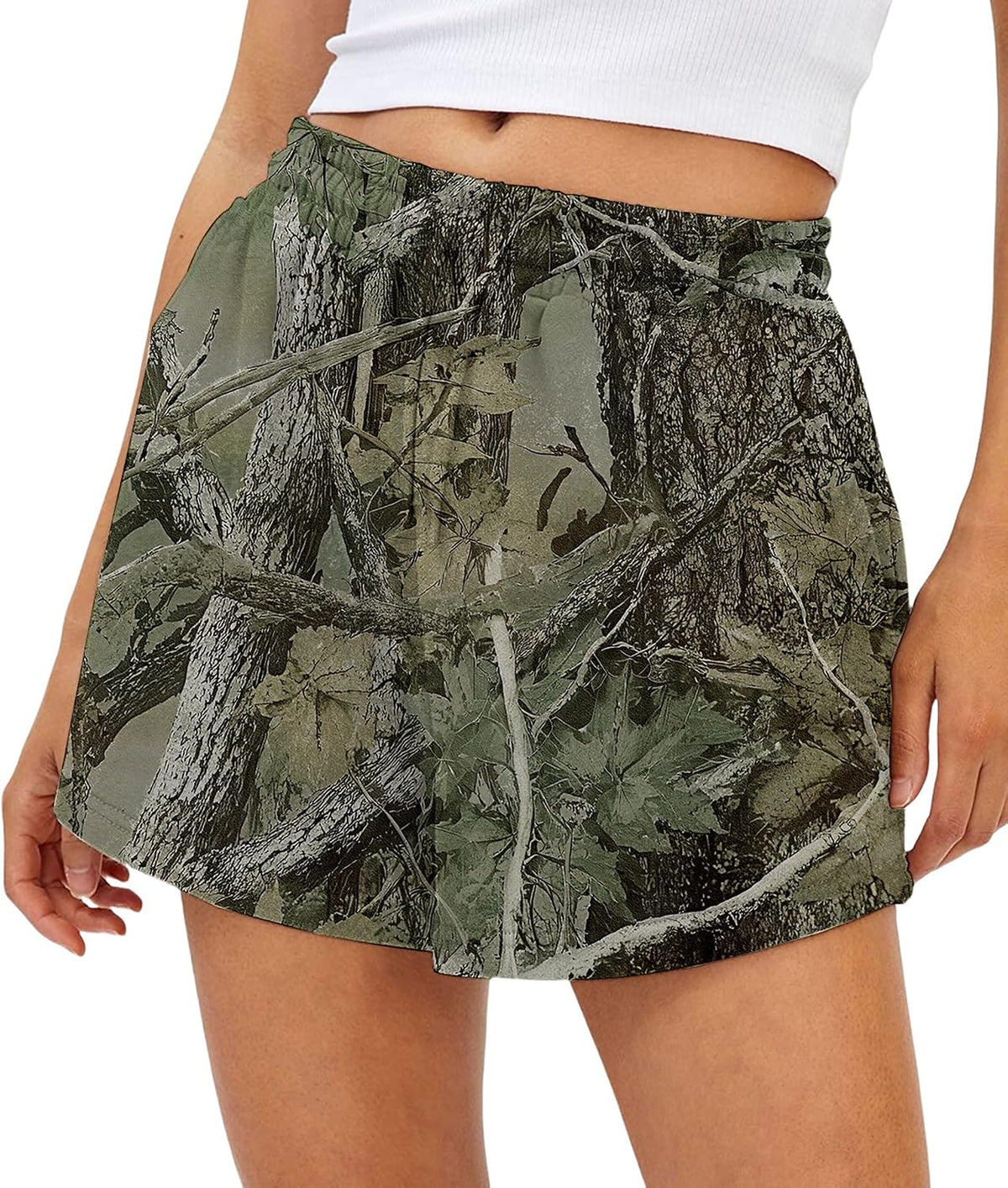 Camo Sweat Shorts for Women Drawstring Elastic Waist Maple Leaf Print Lounge Athletic Shorts with Pockets