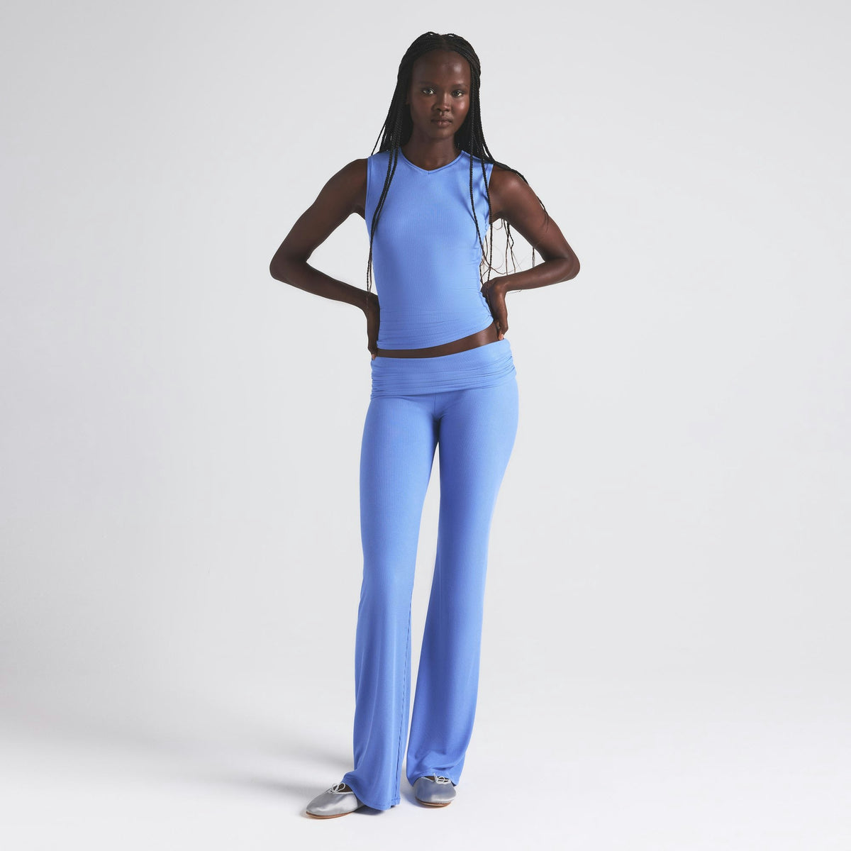 SOFT LOUNGE V NECK TANK | CIELO